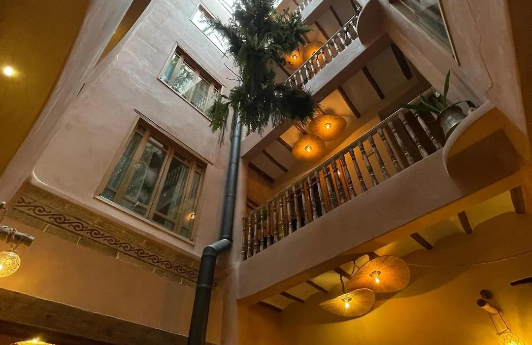 Mama Lova Hotel, Riad, Restaurant & Spa-1